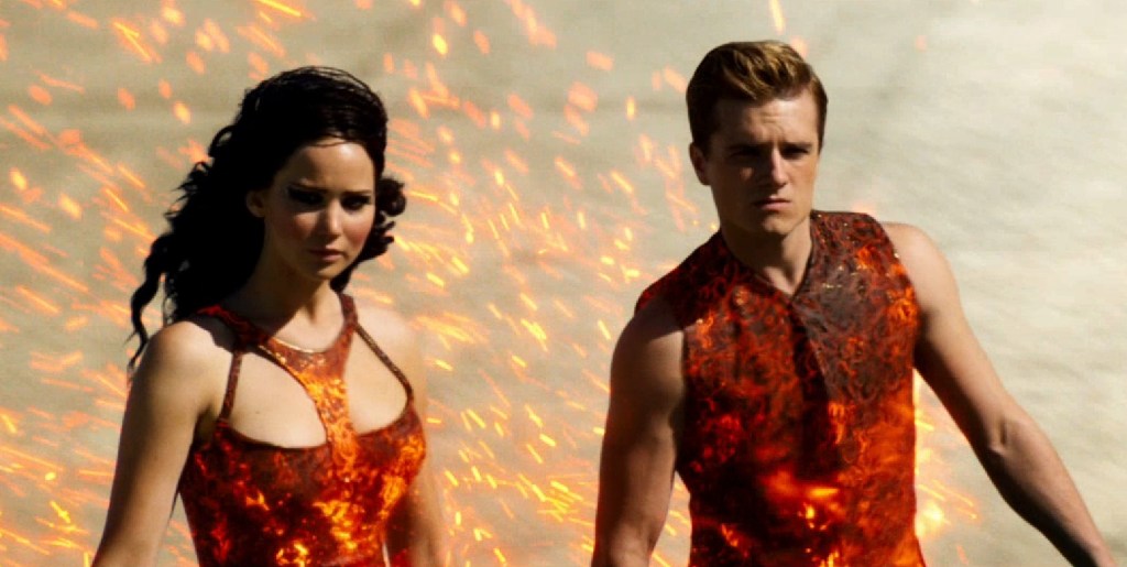 jennifer-Lawrence-on-fire-in-New-Hunger-Games-Catching-Fire-Trailer